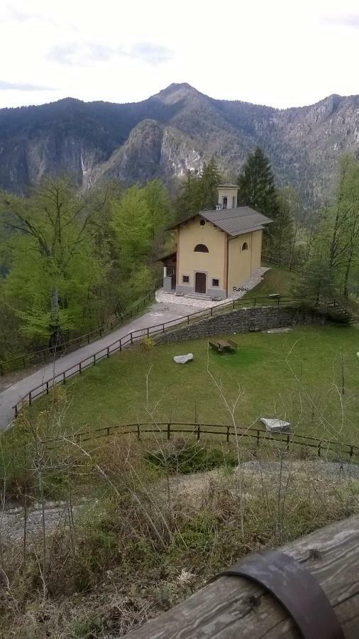 B&B Ai Pini Tiarno di Sopra Exterior foto